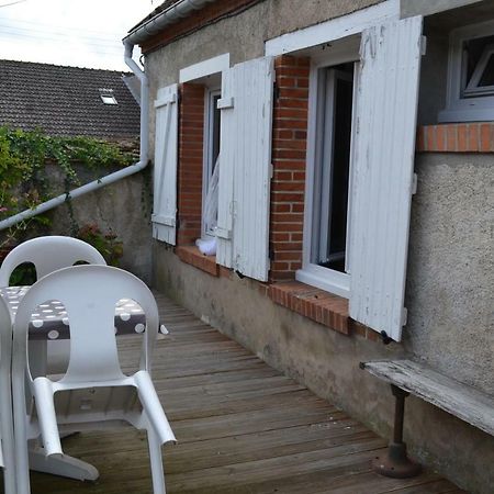 Gite Du Port Châteauneuf-sur-Loire Exterior foto